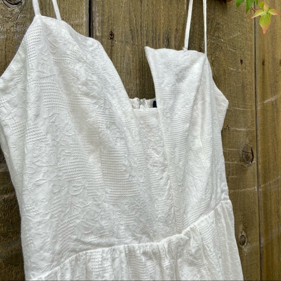 Cotton White Jacquard Textured Midi Dress 🌿 - Picture 5 of 12